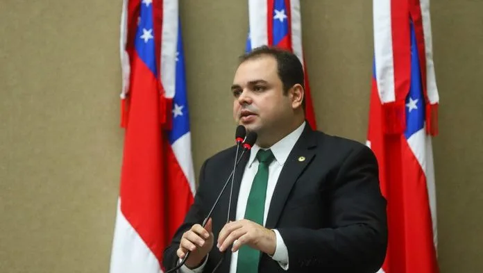 Iniciativa da lei é de autoria do Deputado Roberto Cidade