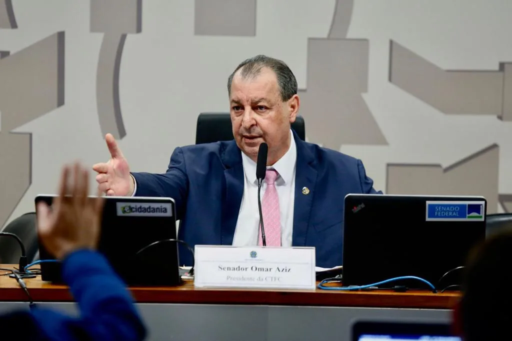 Omar Aziz quer ações urgentes para reabertura da estrada
