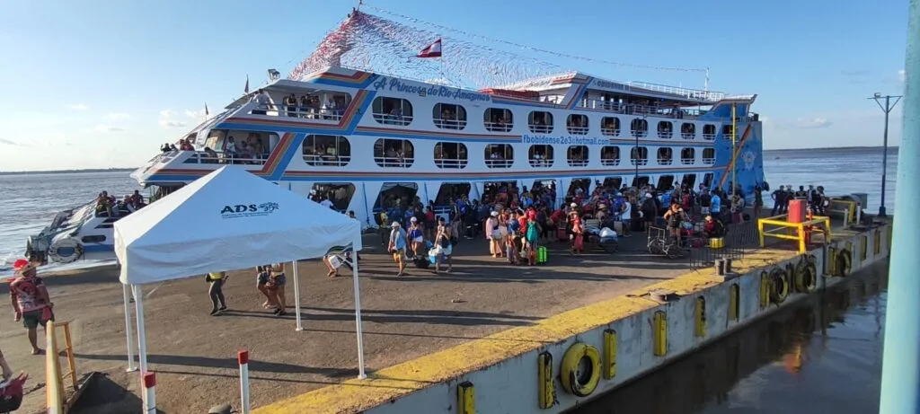 Parcos levam passageiros para Parintins -Foto: Divulgação