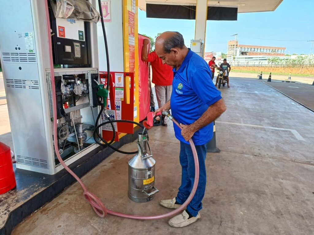 Fiscais do Ipem-AM encontraram irregularidades em postos de combustíveis e balanças, que geraram prejuízo ao consumidor