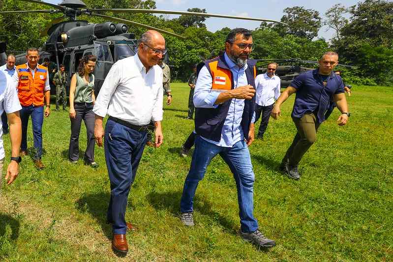 Comitiva Federal, ao lado do vice-presidente Geraldo Alckimin, visita o Amazonas para avaliar impactos da seca dos rios