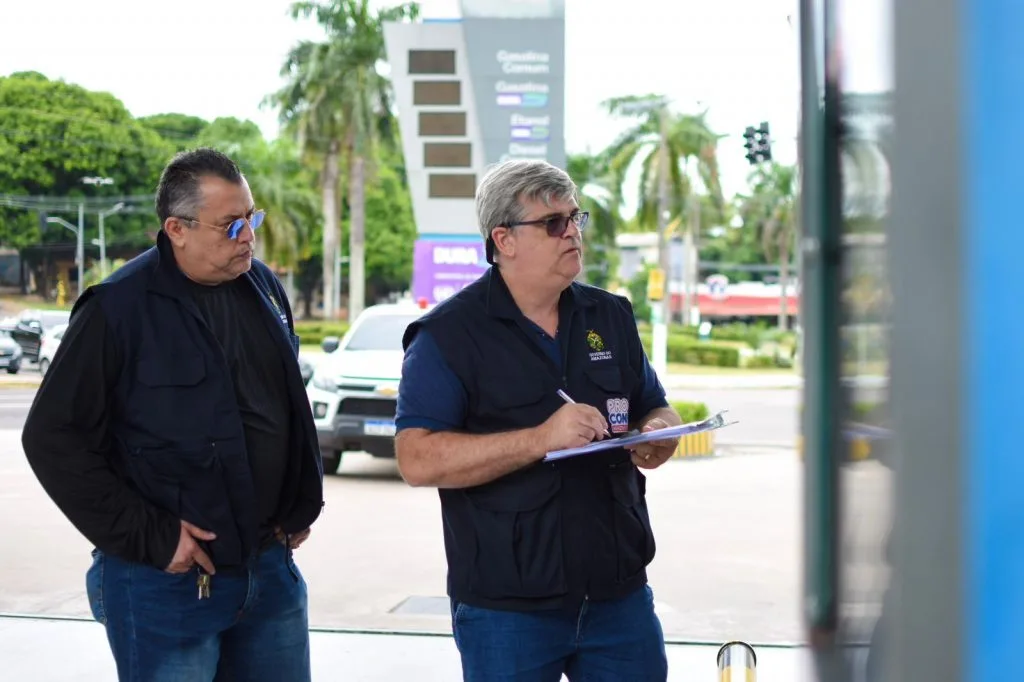 Procom fiscaliza combustíveis em Manaus - Foto: divulgação