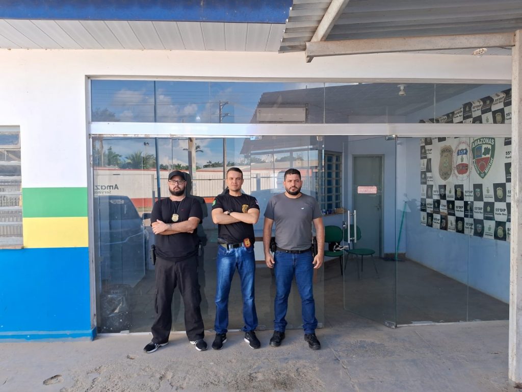 PCAM_EQUIPE-POLICIAL-FONTE-BOA_