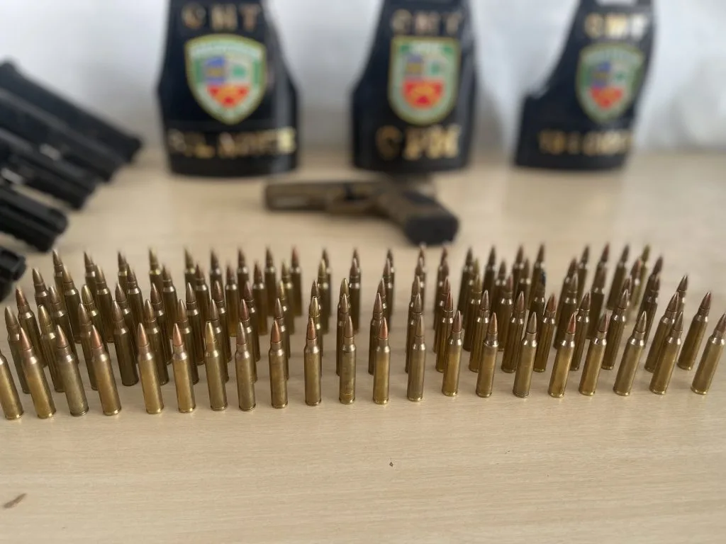 Apreensão de armas em Manaus (Foto: Divulgação)