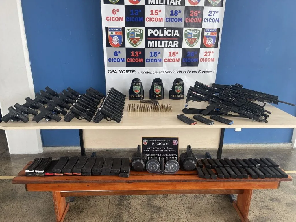 Polícia do AM apreende arsenal de armas em MANAUS (Foto: Divulgação)