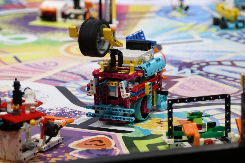 Robo-da-equipe-Lego-Master-da-Escola-SESI-de-Parintins.j