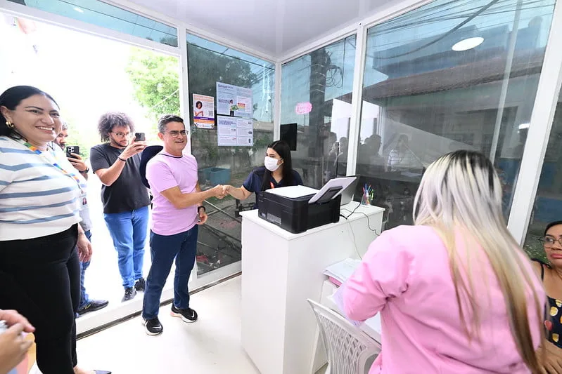 Carreta da Mulher em Manaus é visitada pelo prefeito ( Foto: Divulgação)