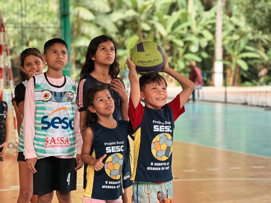 Sesc Amazonas oferece vagas gratuitas para prática de esporte