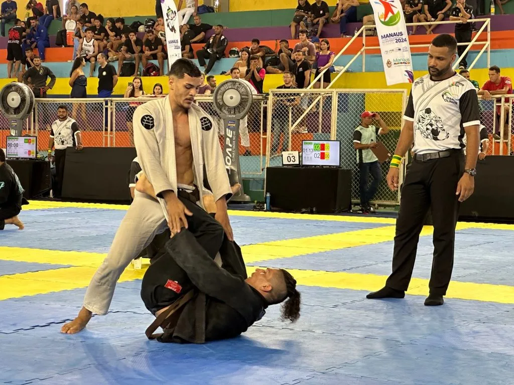 Fundação Manaus Esporte (FME), realizou, neste sábado, 23/3, o primeiro dia de seletiva classificatória para a disputa do Campeonato Brasileiro de Jiu-Jítsu 2024