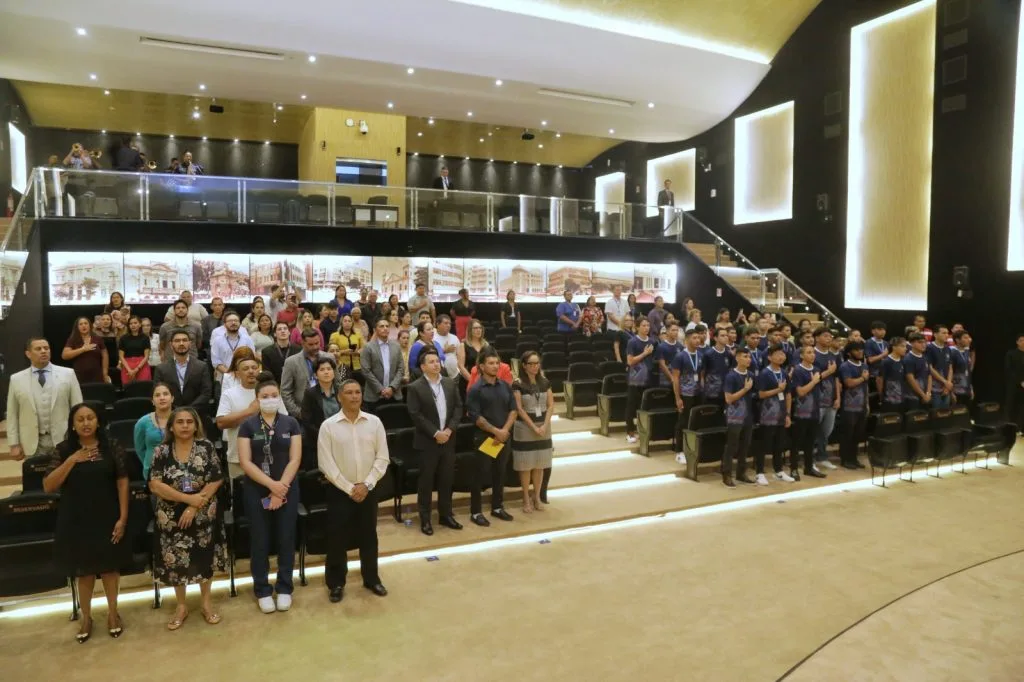 Formatura de menores aprendizes no TCE