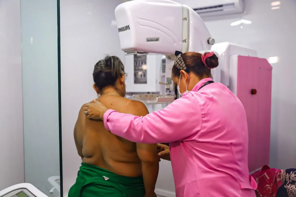 Unidade móvel de saúde da mulher_manaus_semsa (Foto: Divulgação)