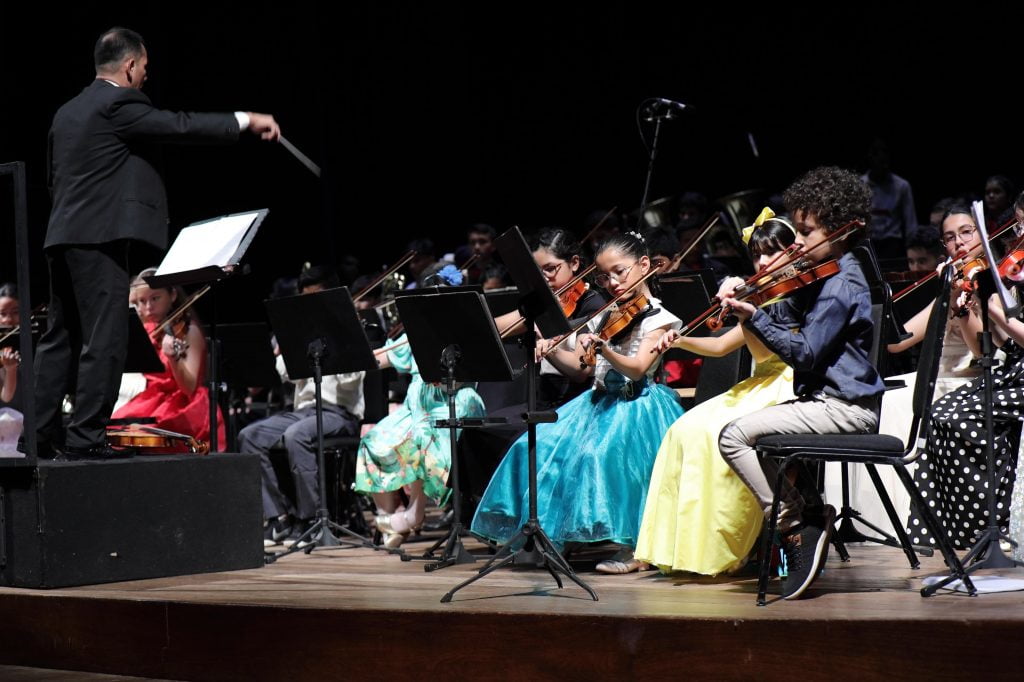 Concerto-da-Juventude_projetos-de-extensao-da-UEA-celebram-o-Dia-das-Maes-no-Teatro-Amazonas_Fotos_Daniel-Brito_Ascom-UEA