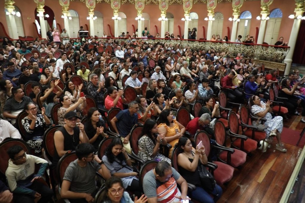 Concerto da Juventude_projetos de extensão da UEA celebram o Dia das Mães, no Teatro Amazonas_Fotos_Daniel Brito_Ascom UEA 