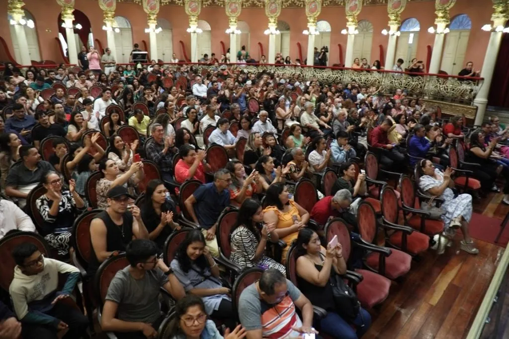 Concerto da Juventude_projetos de extensão da UEA celebram o Dia das Mães, no Teatro Amazonas_Fotos_Daniel Brito_Ascom UEA