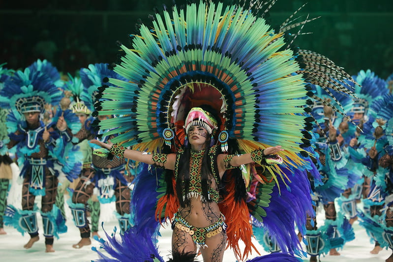 Cunhã-poranga Marciele Albuquerque, que encantou ao se transformar em serpente, com a lenda amazônica (Foto: Arthur Castro) 