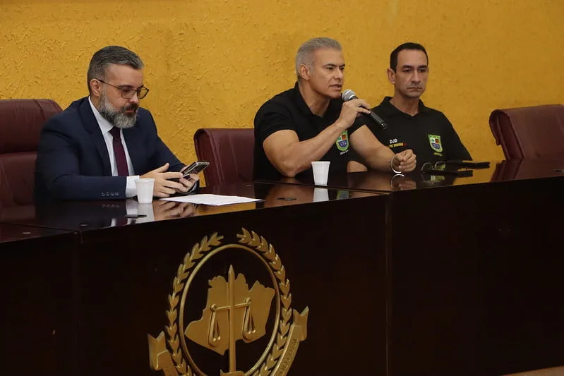 Coletiva de imprensa para esclarecimento das prisões de policiais durante Operação Audácia (Foto: Divulgação)