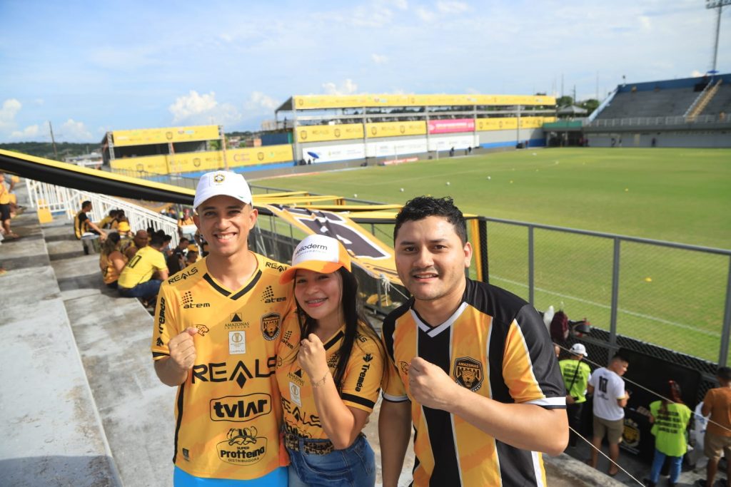 SEDEL - Railson Braga (Sem Boné), Torcedor do Amazonas com a Familía FOTO Julcemar Alves Sedel