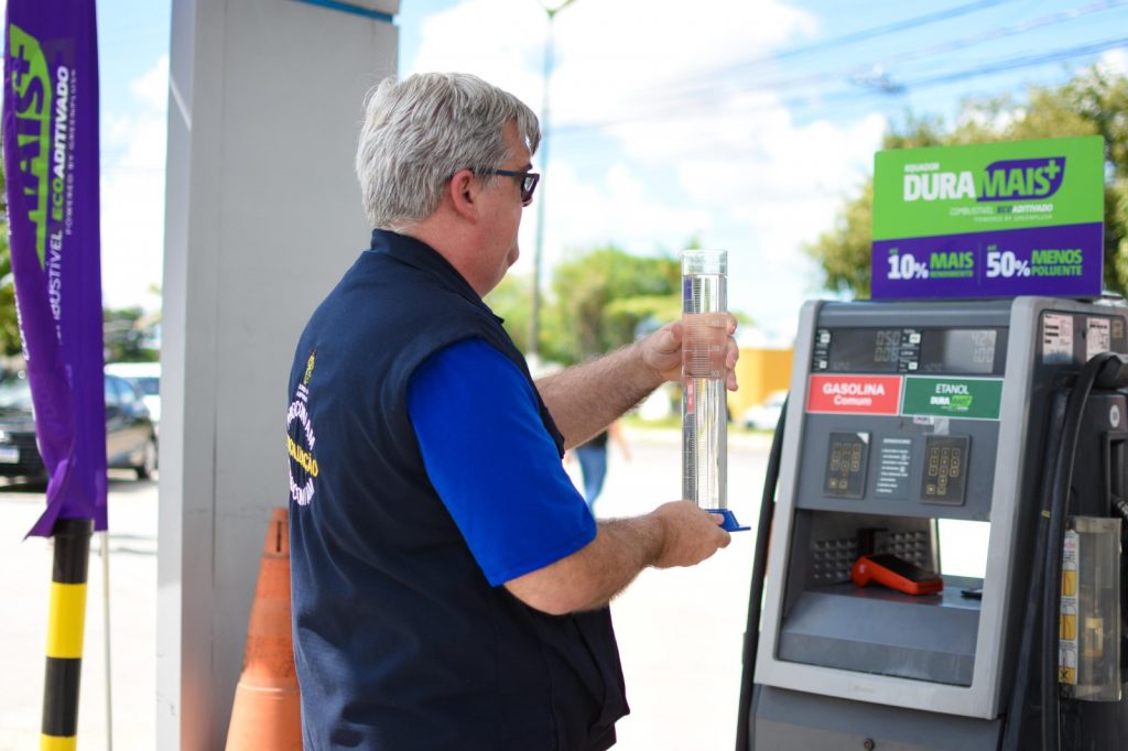 Posto de gasolina na Zona Norte de Manaus é suspeito de vender gasolina adulterada (Foto: Divulgação)