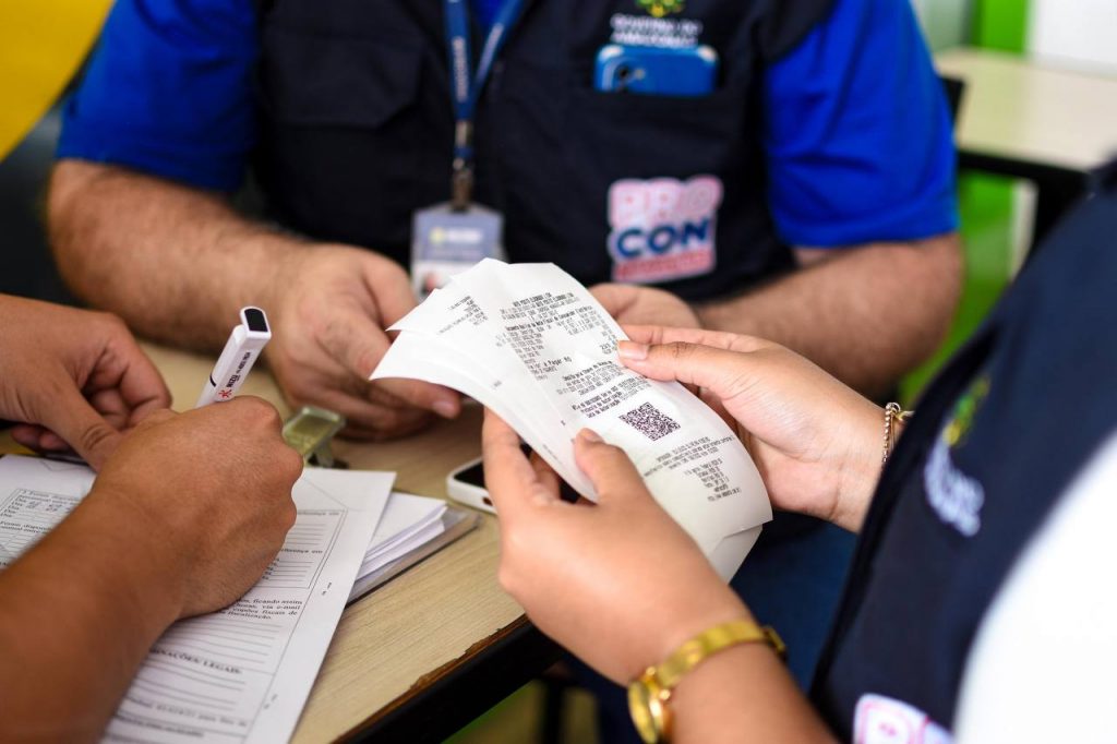 Procon-AM notifica 100 postos de combustíveis em Manaus após alta no preço da gasolina