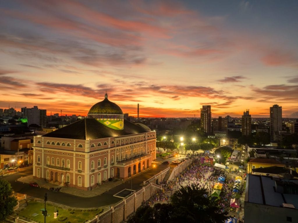 
corrida-teatro-amazonas-em-manaus