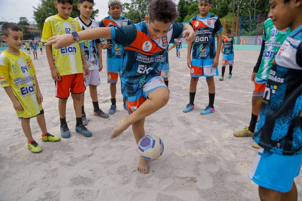 Prefeito de Manaus reinaugura Campo do Ouro Verde ( DIvulgação)