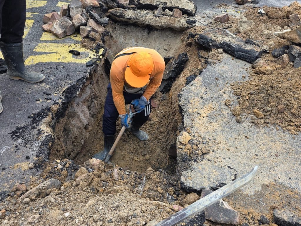 Forca-tarefa-da-Prefeitura-de-Manaus-realiza-obras-de-drenagem-profunda-no-centro-de-manaus-.