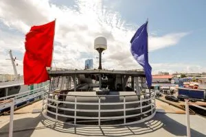 Embarcação rumo a Parintins
