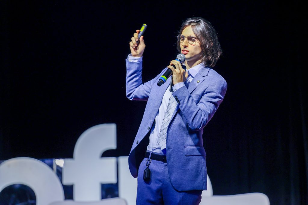 Deputado federal Amom Mandel defendeu que ESG (ambiental, social e governança) na administração pública só será eficiente quando ultrapassar planilhas e relatórios