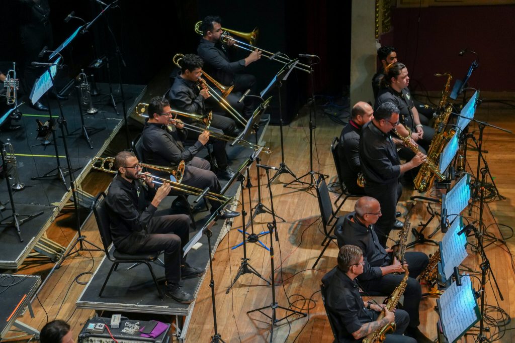 Apresentação da Amazonas Band durante o espetáculo Repeteco no Teatro da Instalação