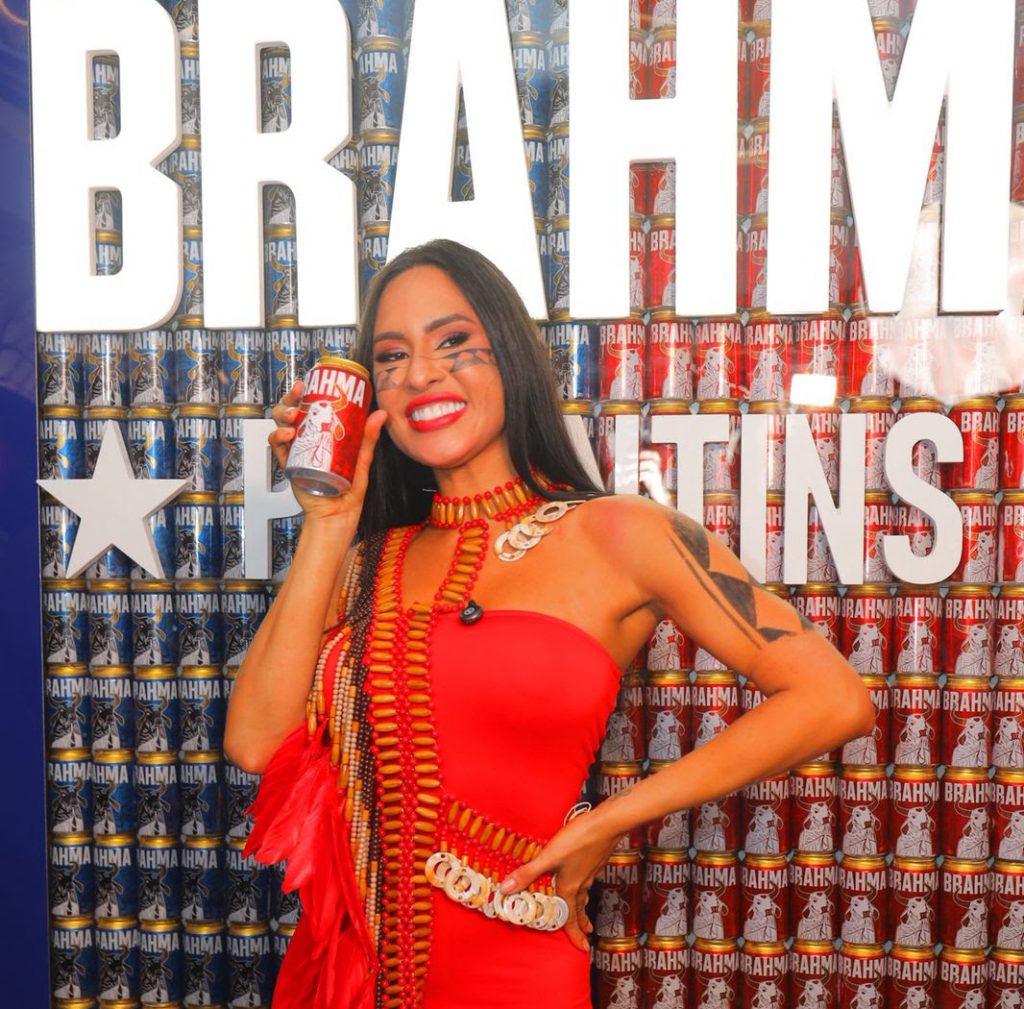 cunha-poranga do Garantido Isabelle Nogueira no camarote da Brahma em Parintins (Foto: Divulgação)