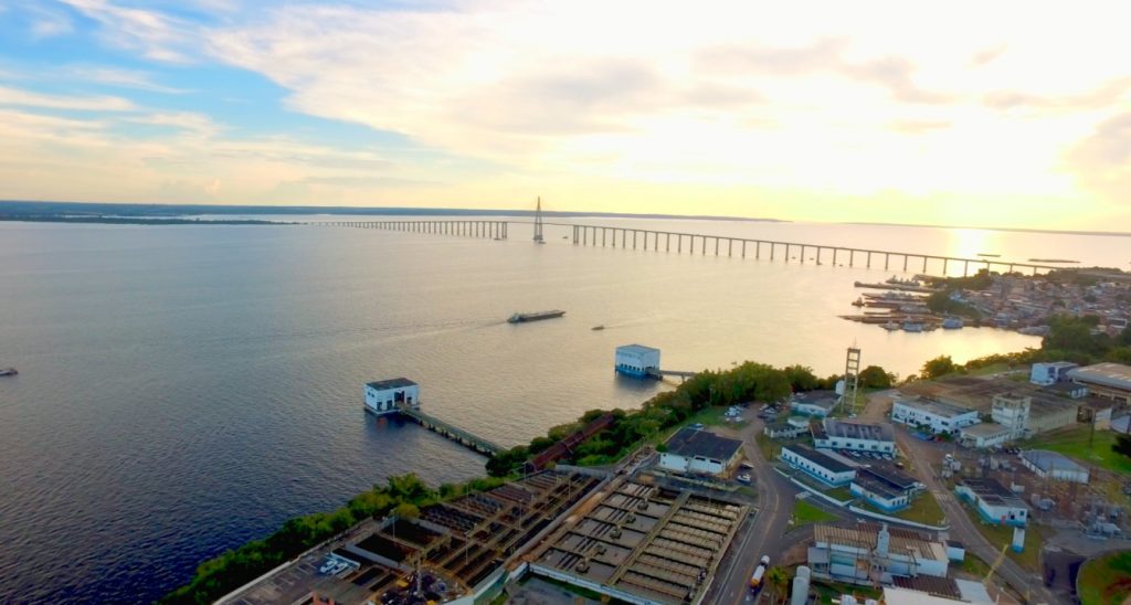 Técnicos da Águas de Manaus realizam manutenção no sistema de abastecimento da Ponta do Ismael