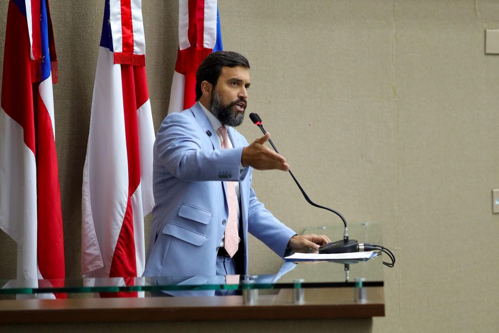 Deputado Dr. George Lins cobra solução do DNIT para interdição do Porto de Fonte Boa, no Alto Solimões