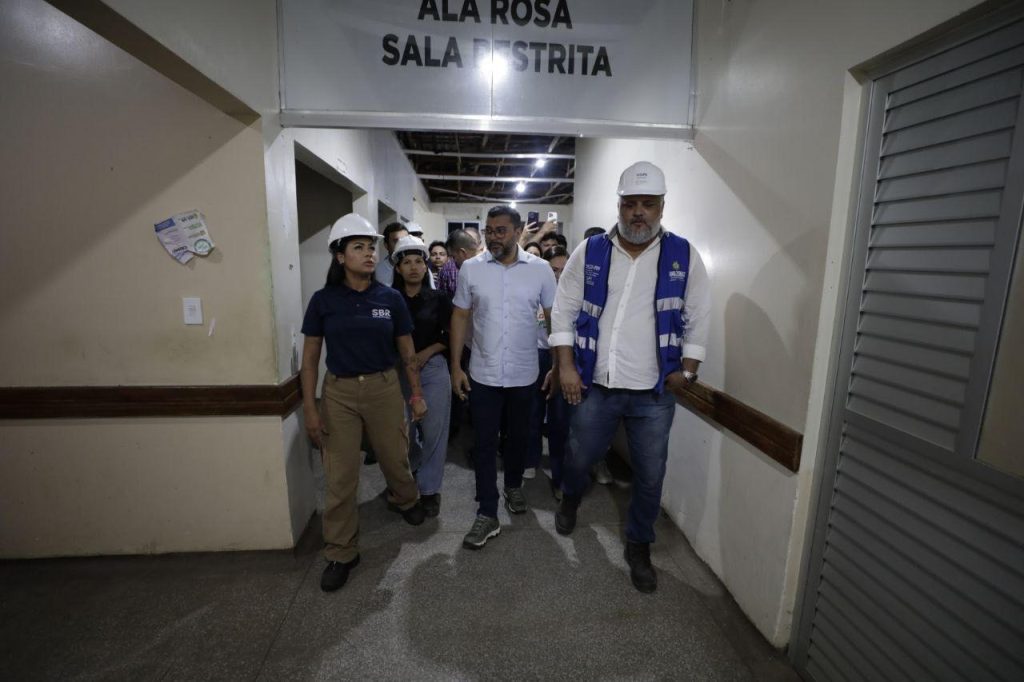 Governador-Wilson-Lima-assina-ordem-de-servico-para-ampliacao-do-hospital-e-anuncia-novas-obras-no-setor-viario-de-Rio-Preto-da-Eva-8_foto-Alex-Pazuello-Secom-1024x682