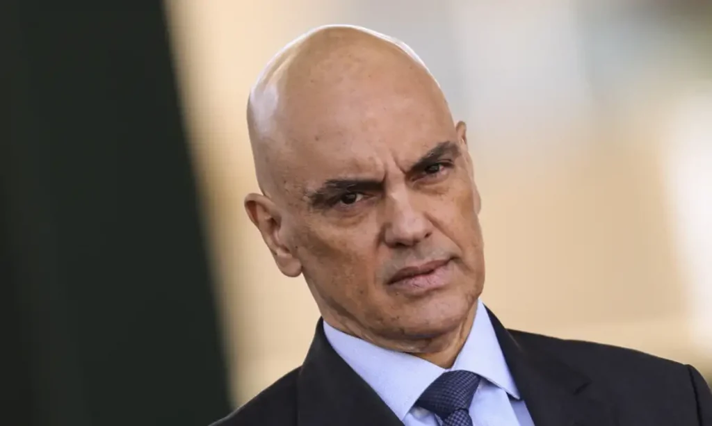 Ministro Alexandre de Moraes durante evento no Rio de Janeiro defendendo independência do Judiciário