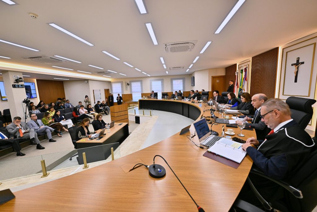 Sessão do TCE-AM