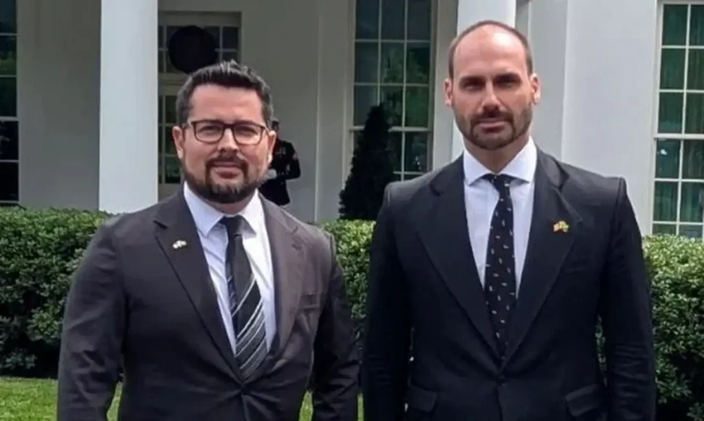 Eduardo Bolsonaro e Paulo Figueiredo em destaque na denúncia da PGR