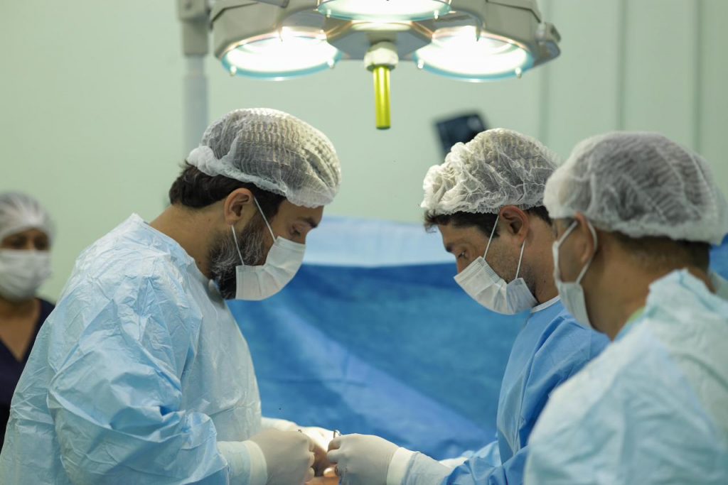 Dr George Lins participa de cirurgias eletivas em Maraã