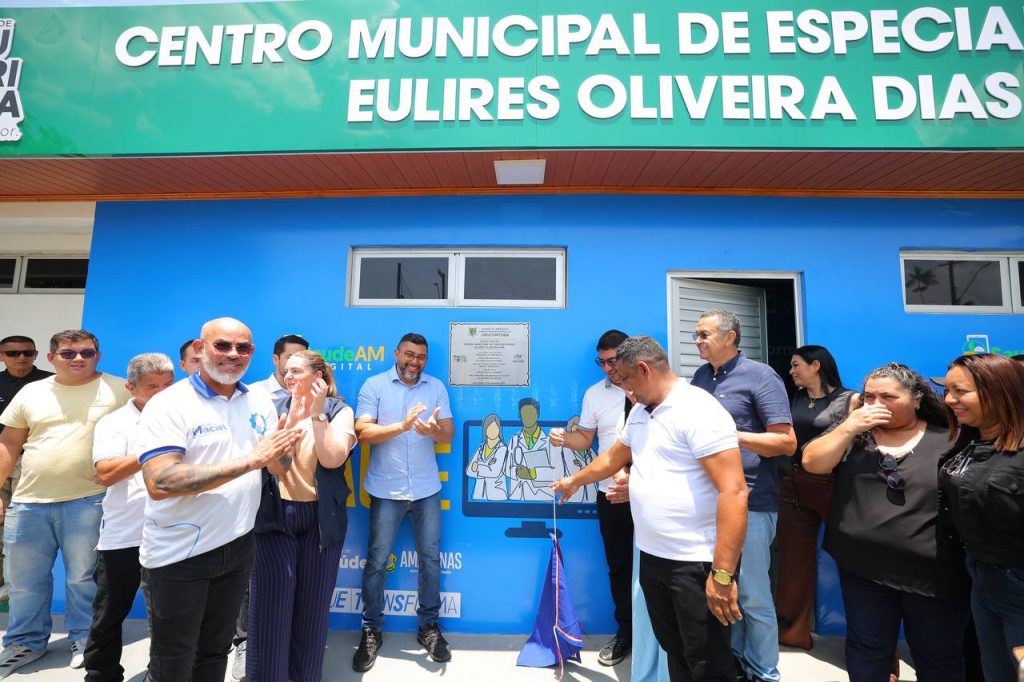 O governador Wilson Lima assinou, neste sábado (20/09), a ordem de serviço para reforma e adequação do Hospital Silvério Tundis, em Urucurituba
