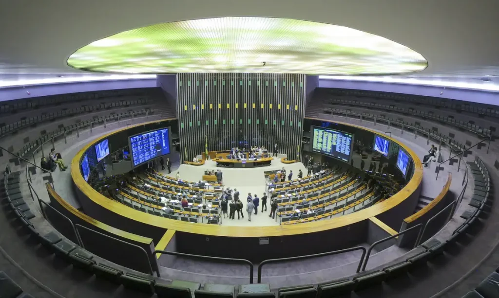 Ministro Luiz Fux durante sessão do STF sobre número de deputados em 2026