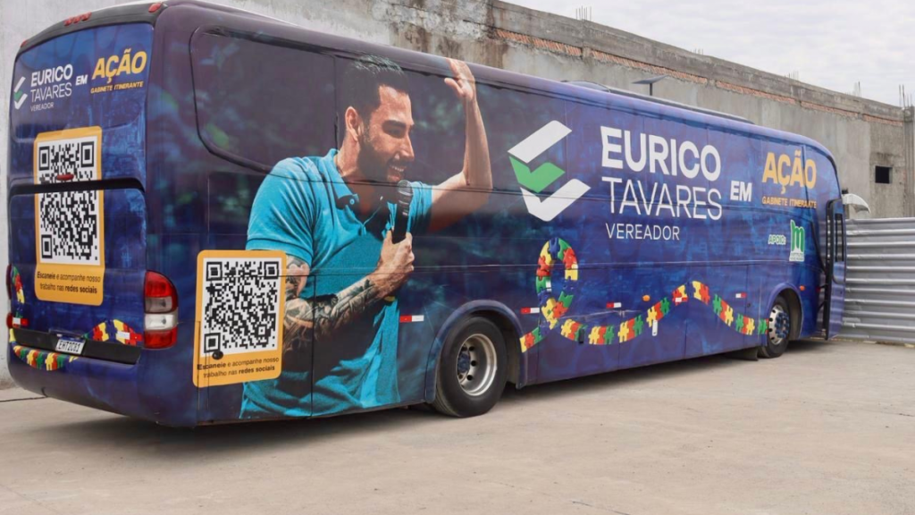 O Inclumob é um ônibus de inclusão, que leva aos bairros atendimento especializado para famílias atípicas