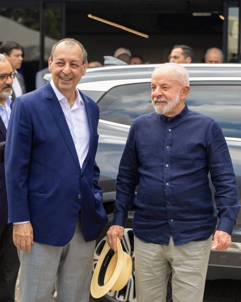 Omar Aziz recebe presidente Lula em Manaus (Foto: Divulgação)