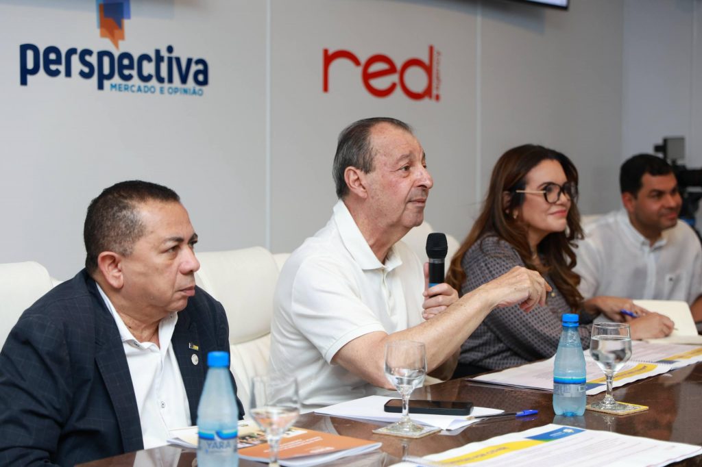 Em encontro com secretários de assistência social, senador Omar Aziz propõe modelo de gestão permanente para o setor
