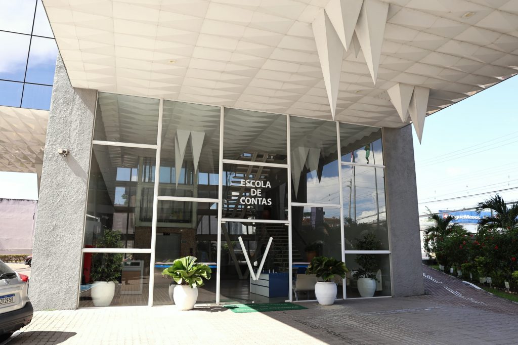 Servidores participam de capacitação promovida pelo TCE-AM na Escola de Contas Públicas