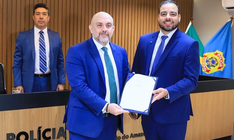 Manaus firma acordo com PF para reforçar controle de armas no Amazonas Prefeitura de Manaus e Polícia Federal firmam parceria para controle de armas