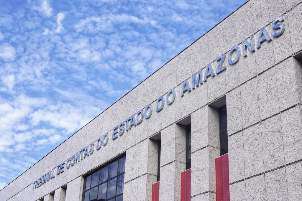 TCE-AM realiza evento sobre IA e transformação digital nesta quinta (30) Auditório do TCE-AM com painel sobre inteligência artificial e transformação digital no controle público