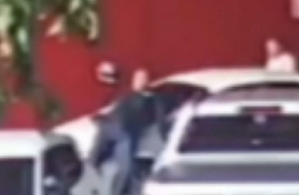 Bancário é preso em Manaus por atropelar agente de trânsito após discussão em supermercado