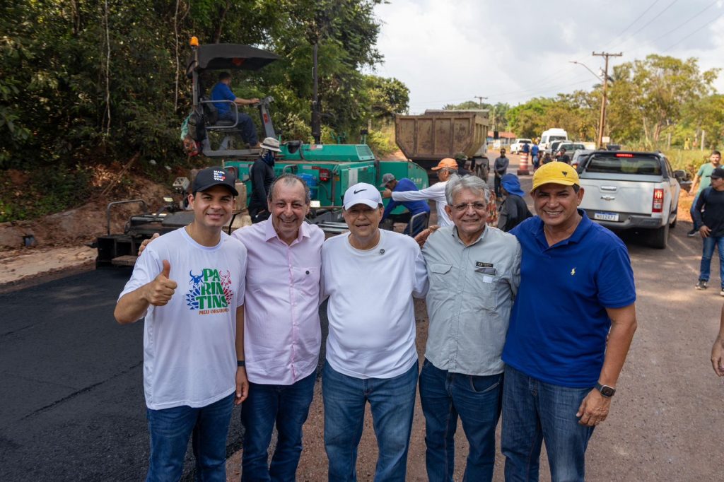 Políticos do Amazonas inauguram obras em Parintins no Baixo Amazonas