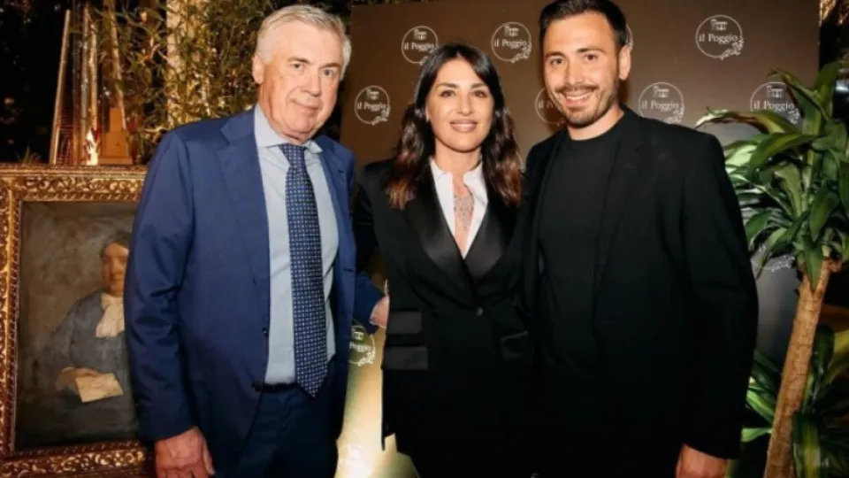 Ancelotti elogia espírito coletivo da Seleção, revela sua filha Katia Ancelotti, técnico da Seleção Brasileira, ao lado da filha e do filho