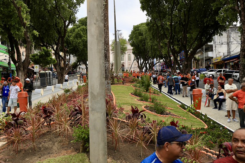 Prefeitura de Manaus entrega revitalização da Praça dos Remédios