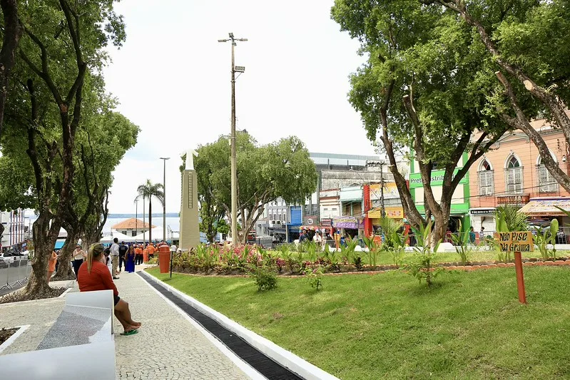 Prefeitura de Manaus entrega revitalização da Praça dos Remédios